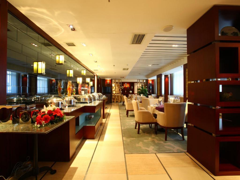 Beijing King Wing Hot Spring Hotel المطعم الصورة