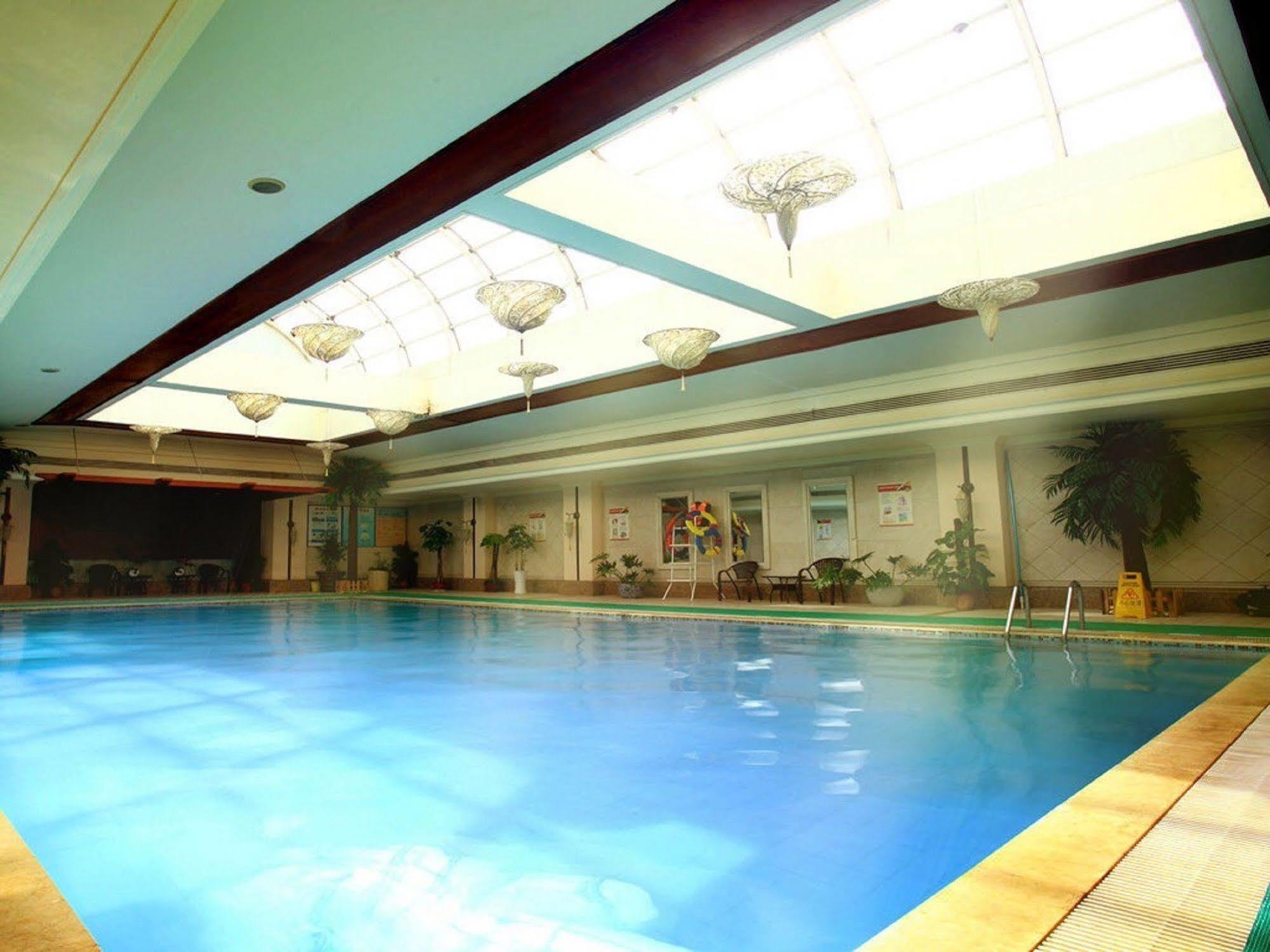 Beijing King Wing Hot Spring Hotel المظهر الخارجي الصورة
